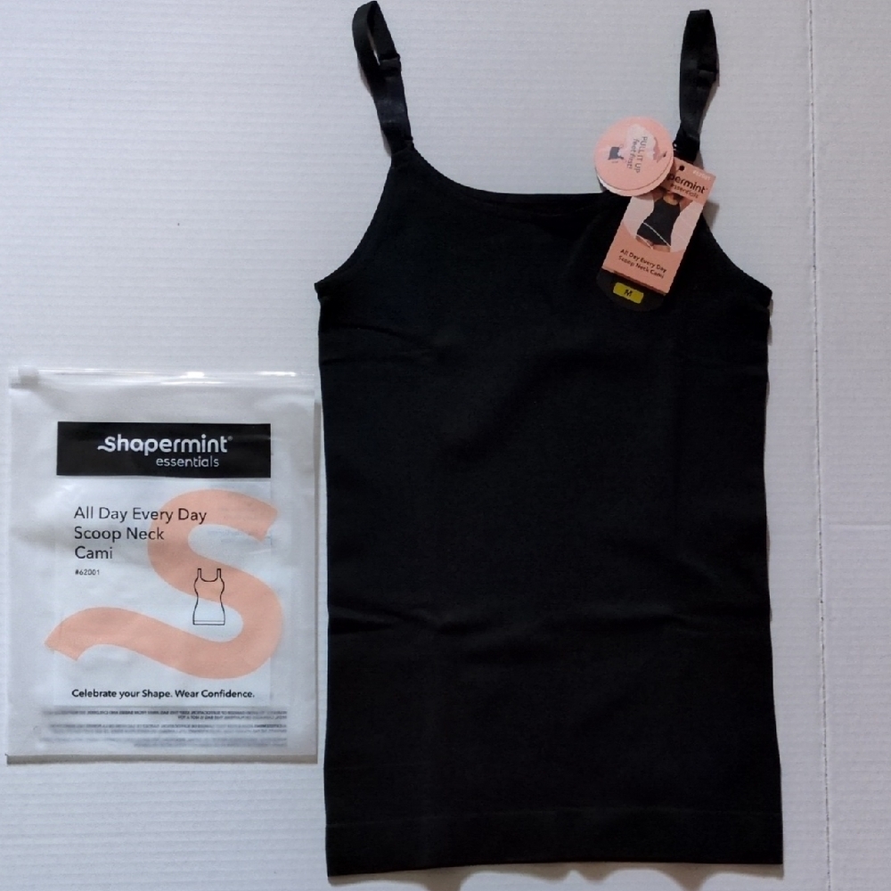 Shapermint Black Scoop Neck Cami